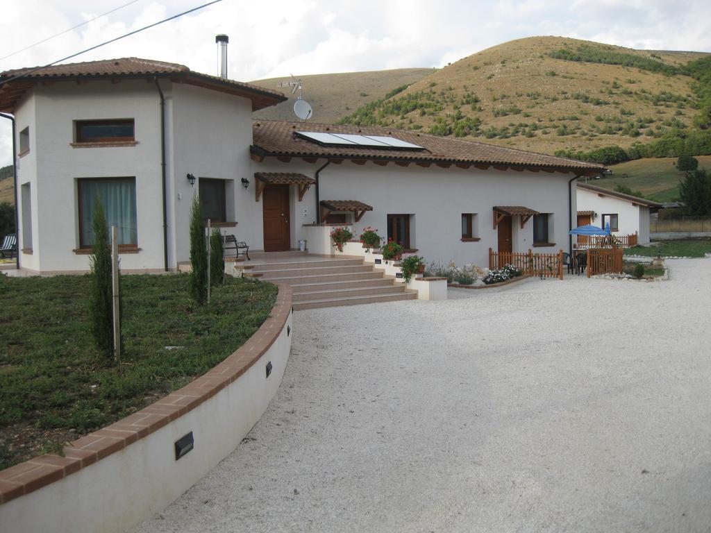 La Collina Di Peppino Bed & Breakfast Trasacco Luaran gambar