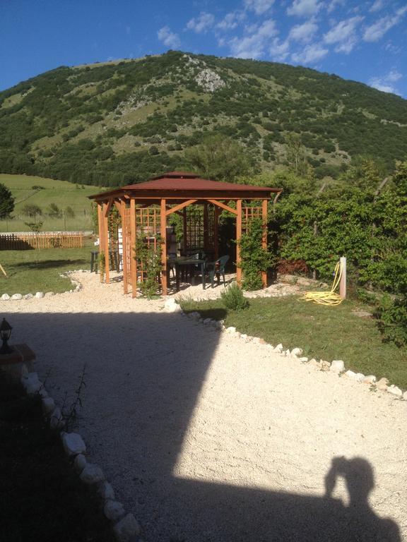 La Collina Di Peppino Bed & Breakfast Trasacco Luaran gambar